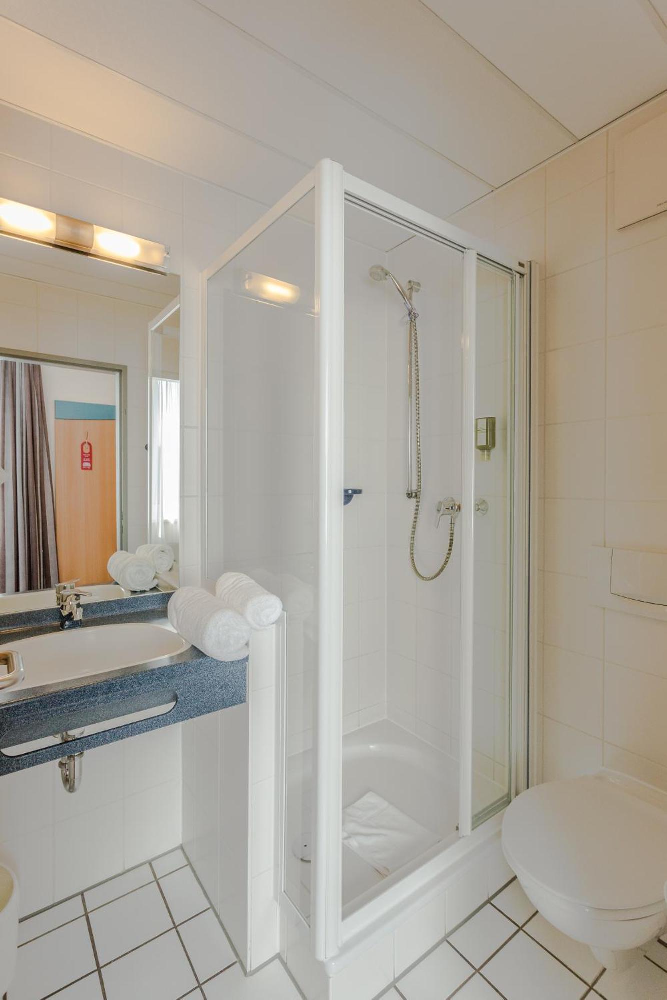 Brackweder Hof Hotel Bielefeld Bagian luar foto