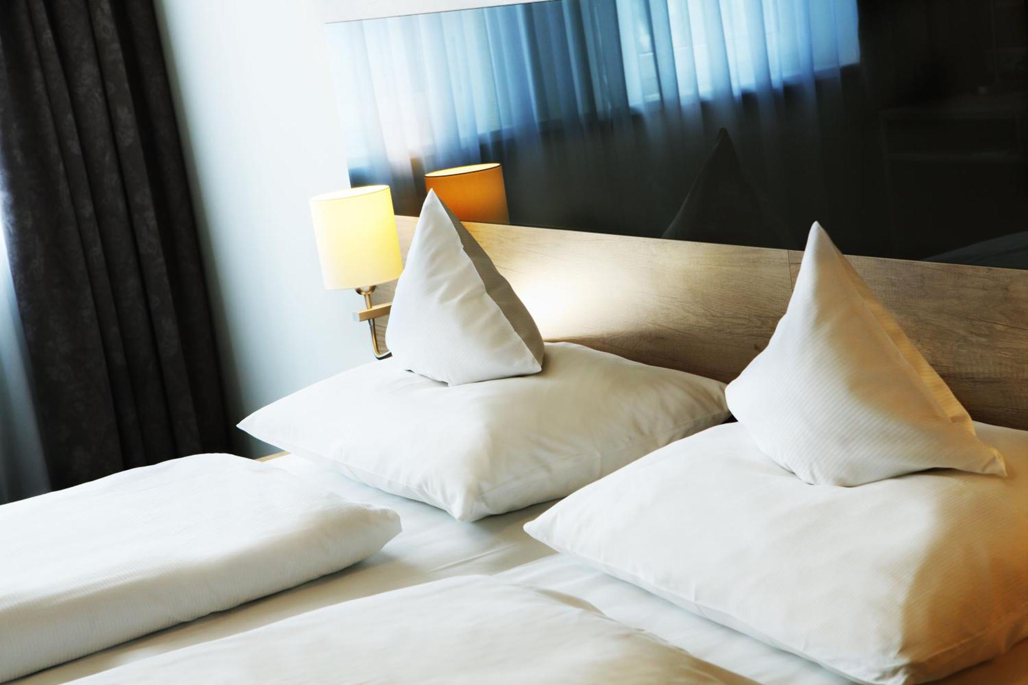 Brackweder Hof Hotel Bielefeld Bagian luar foto