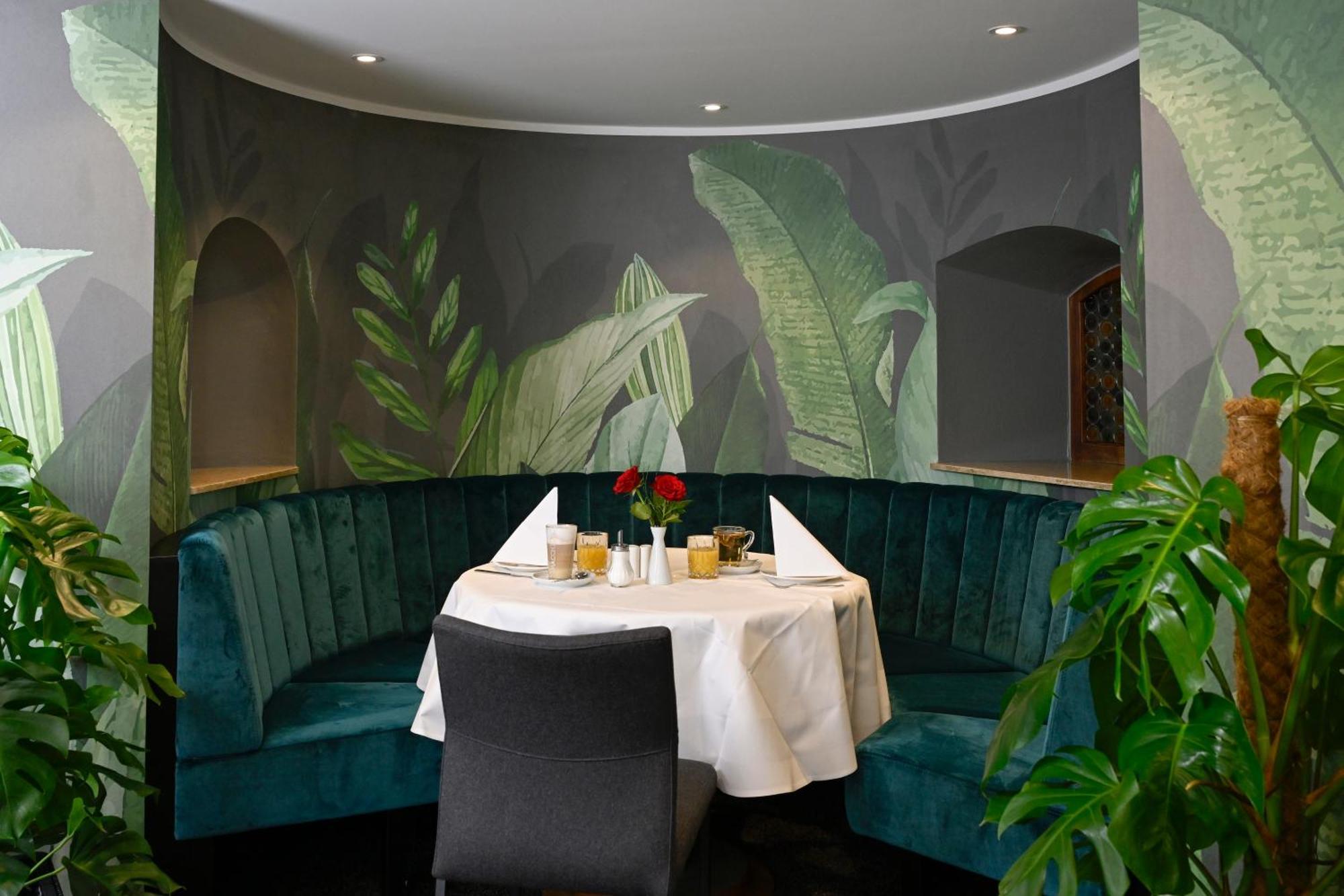 Brackweder Hof Hotel Bielefeld Bagian luar foto